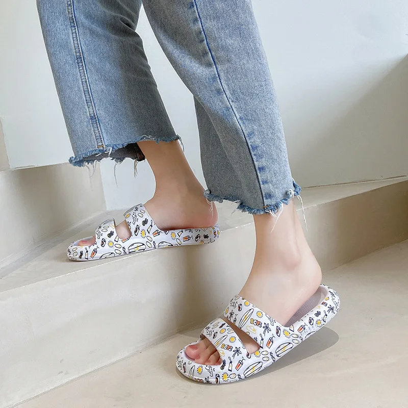 Couples wear graffiti slippers women summer indoor trend thick bottom home sandals and slippers men 2022 new slippers