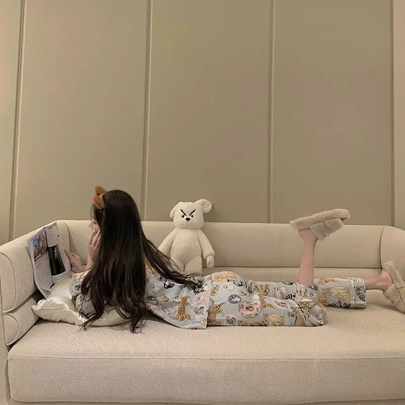 Fashionable and Cute Cat Pajamas Ice Silk Satin Homewear Long Sleeve Spring and Autumn Season Set Pajamas for Women