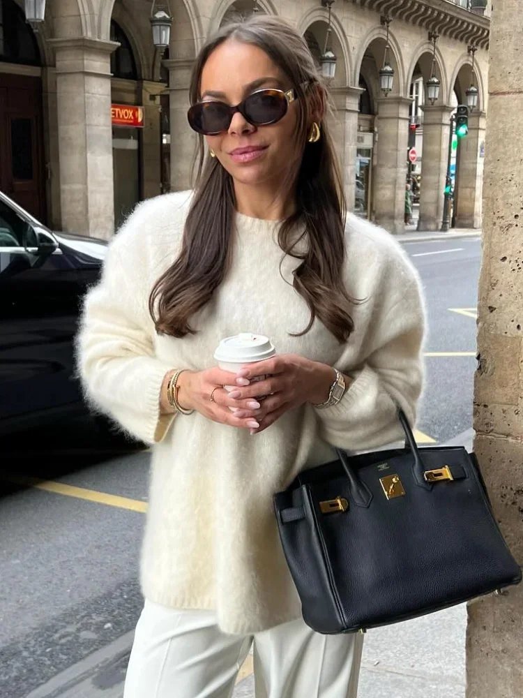 Женский кашемировый свитер с круглым вырезом