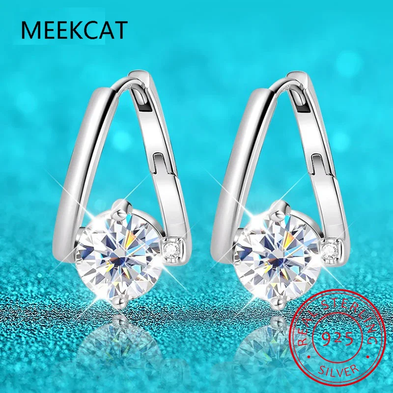 Женские серьги-Обручи из серебра 925 пробы с муассанитом