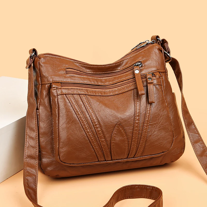 Женская сумка из овечьей кожи