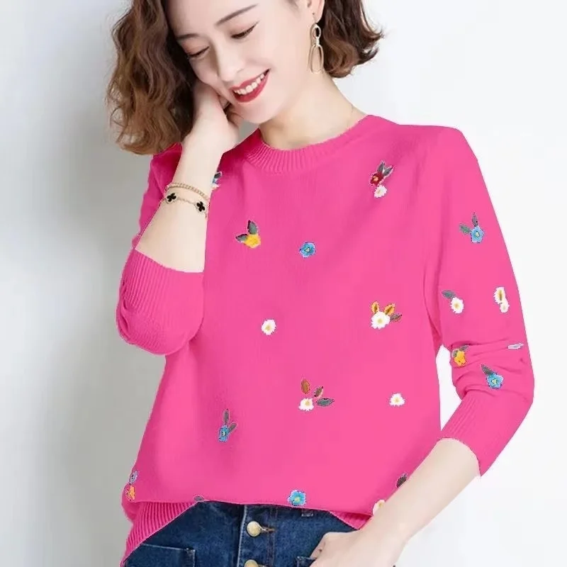 

New Small Daisy Embroidery Spring Round Neck Sweater Sweet Small Fresh Top Women