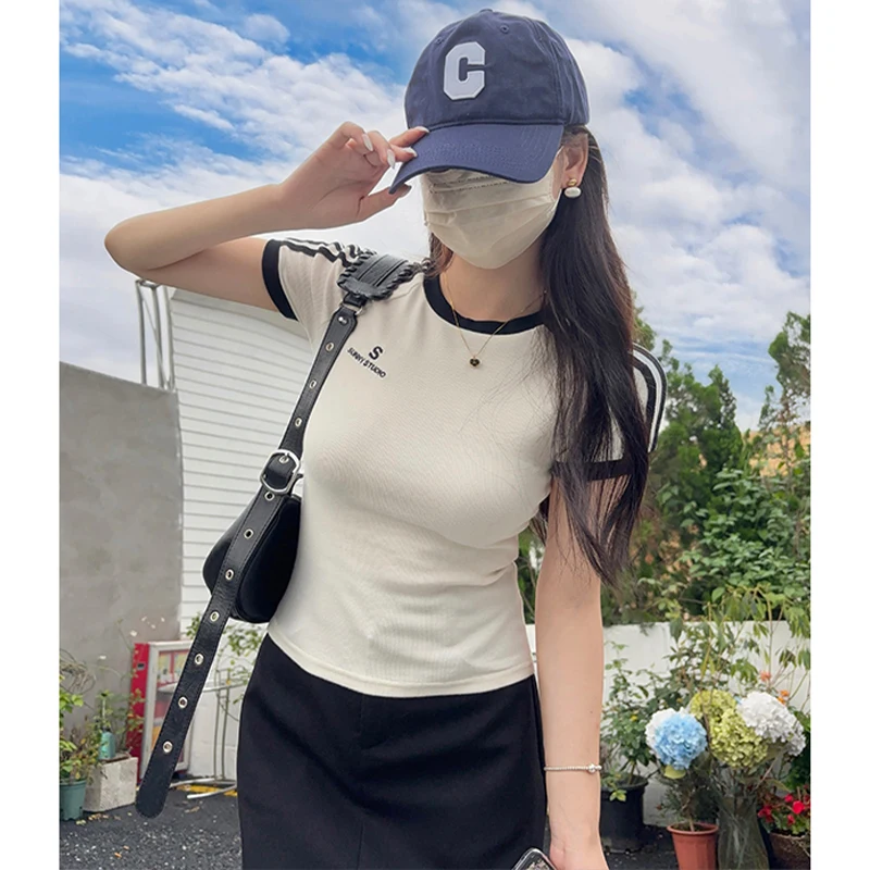 Женская футболка с коротким рукавом облегающий Топ контрастных цветов в