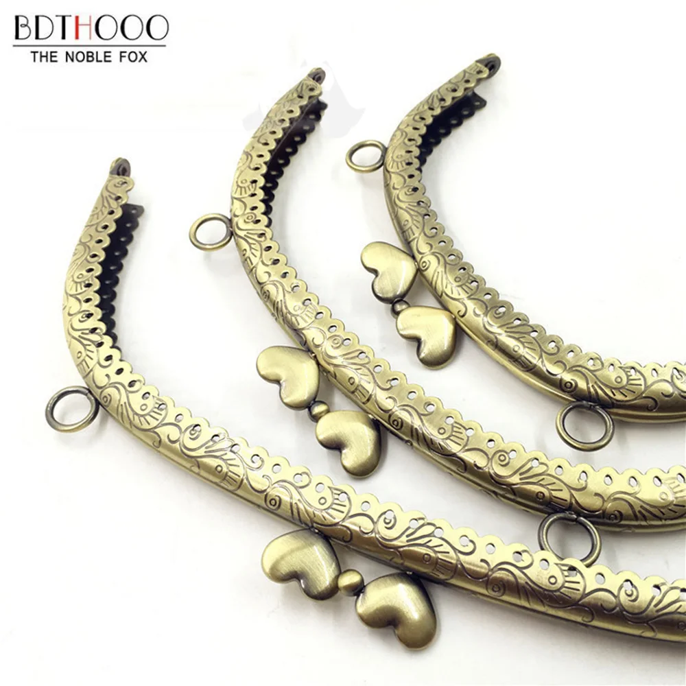 10pcs/lot 12.5CM Metal Frame Accessories for Bags Frame Purse Making Kiss Clasp Lock Vintage Copper DIY Clutch Bag Lock Frame