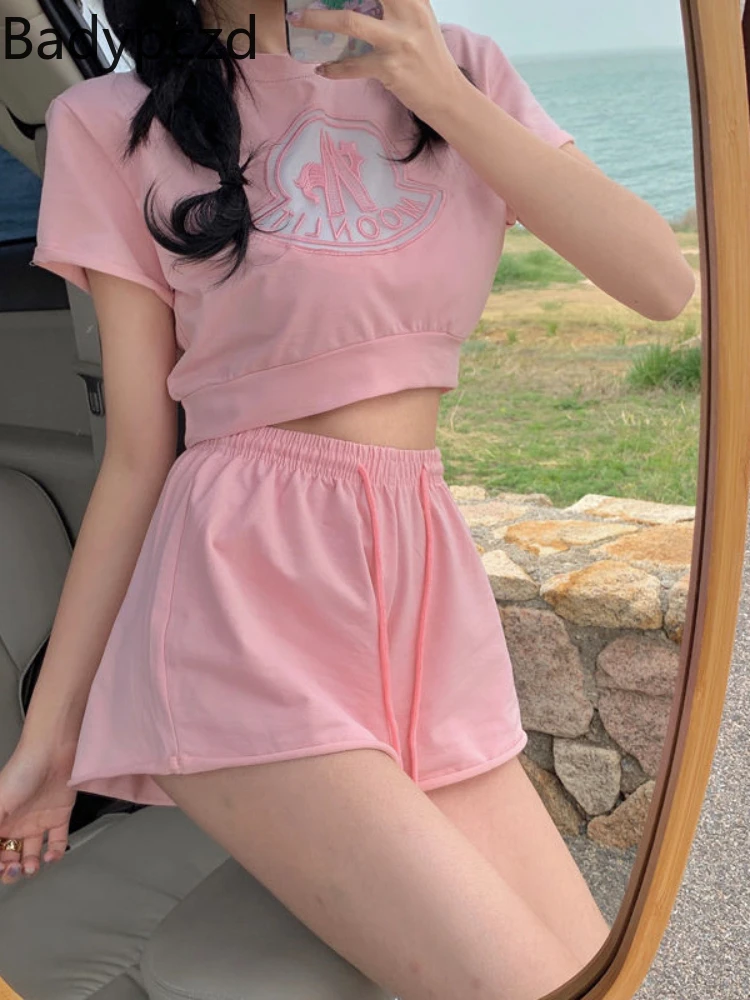 

Badypczd Sports Suit Fashion Short-sleeved T-Shirt Top Wide Leg Gym Shorts 2022 Summer New Women's Two Piece Workout Clothes Set