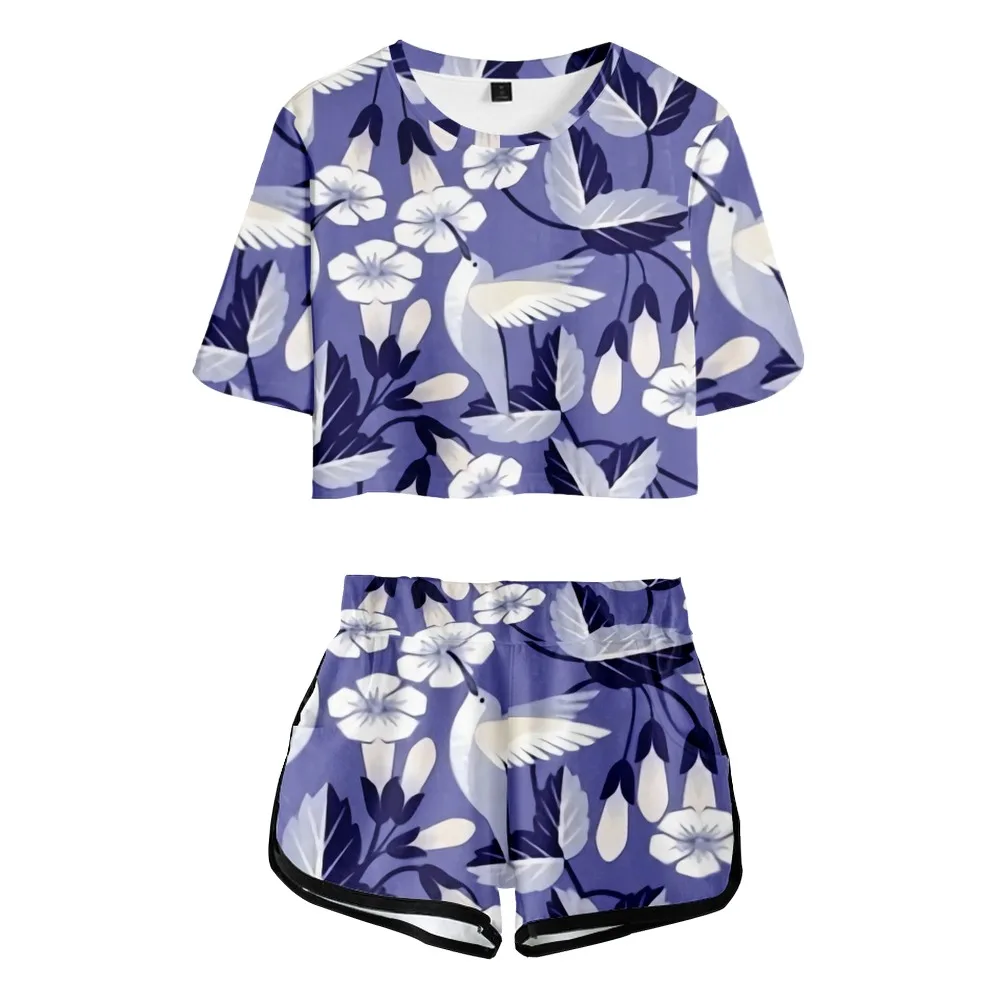 

Женский повседневный комплект из двух предметов: футболка и шорты