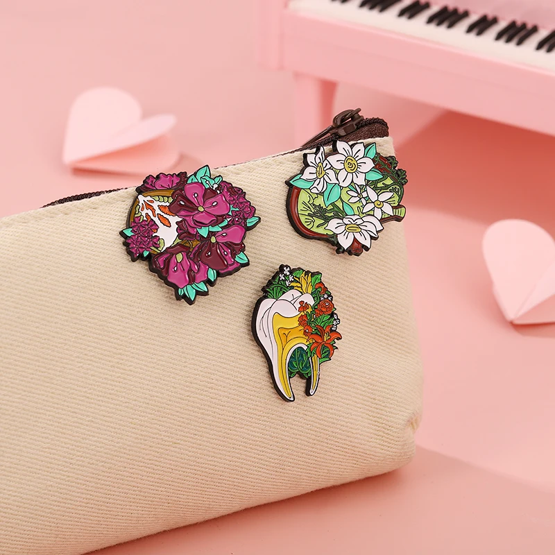 Эмалированные значки в виде анатомии плода матки груди почек печени