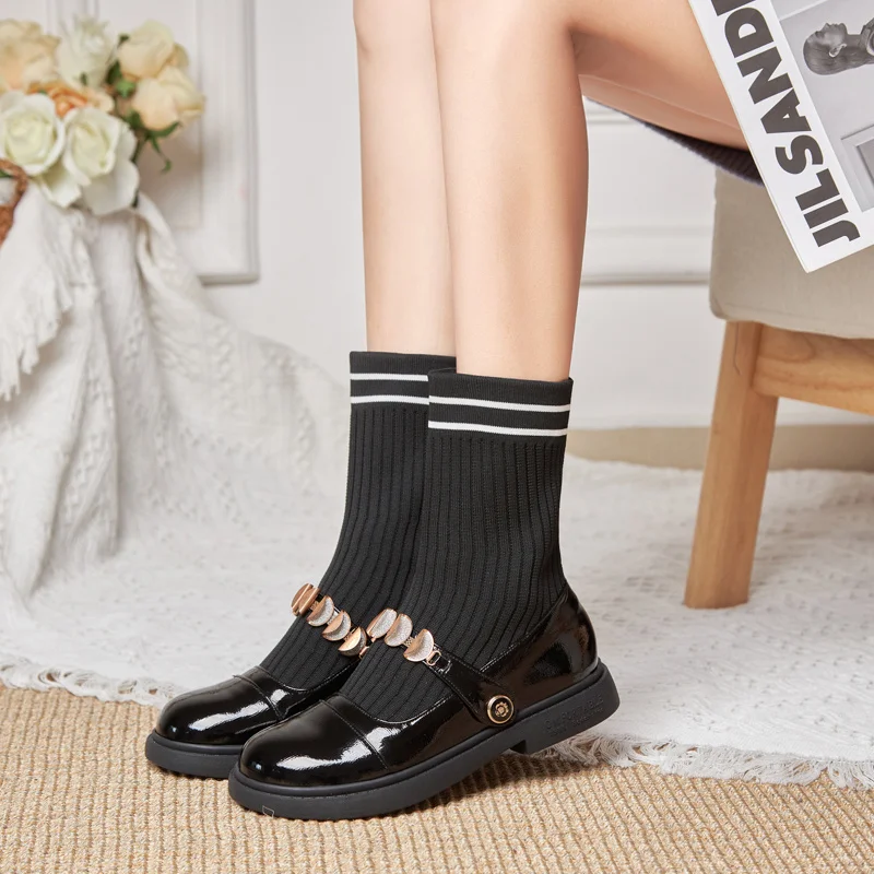 

YQBTDL Lolita Style Sweet Knitting Patent Leather Ankle Boots Women's Buckle Chunky Low Heel College Leisure Shoes Women Black