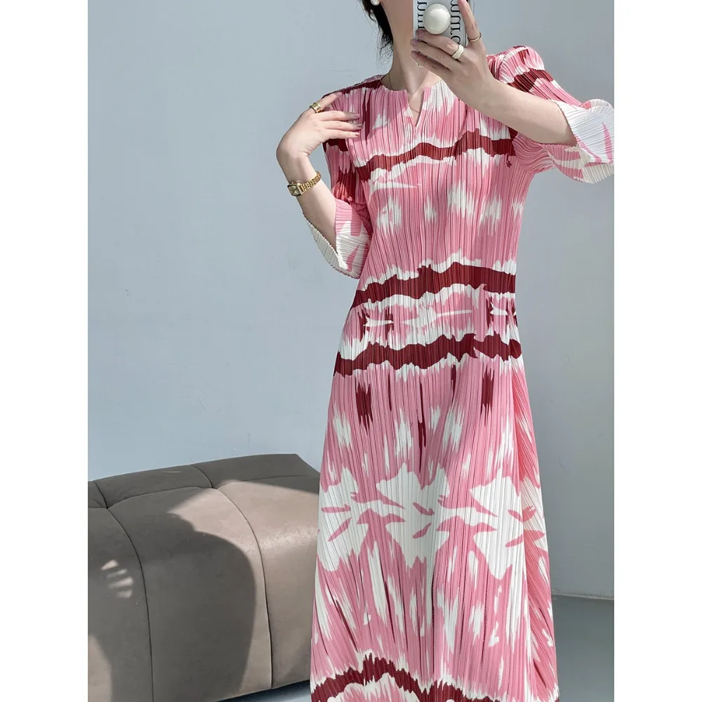 

Miyake Folds 2023 Fall New Geometric Pattern Printing V-neck Loose Dress Elegant Open Fork A Word Long Dress Female Large Size