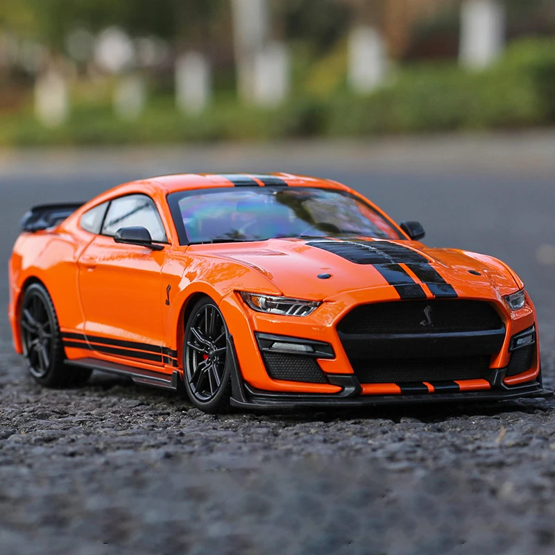 Модель автомобиля Ford Mustang Shelby GT500 1:24 модель из сплава литой и игрушечный
