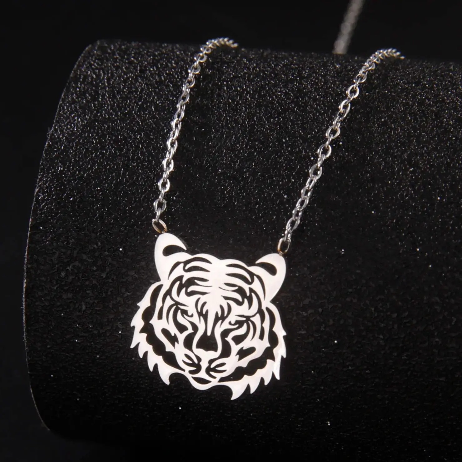 LIKGREAT модные ожерелья с подвеской в виде тигра и животного из нержавеющей стали - Цена: 283
