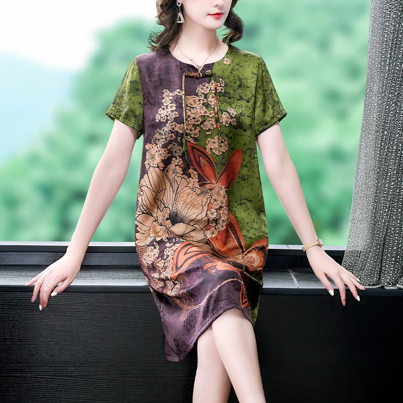 

2023 summer silk mother dress temperament age reduction loose large size fashion meat mask thin medium long dress son