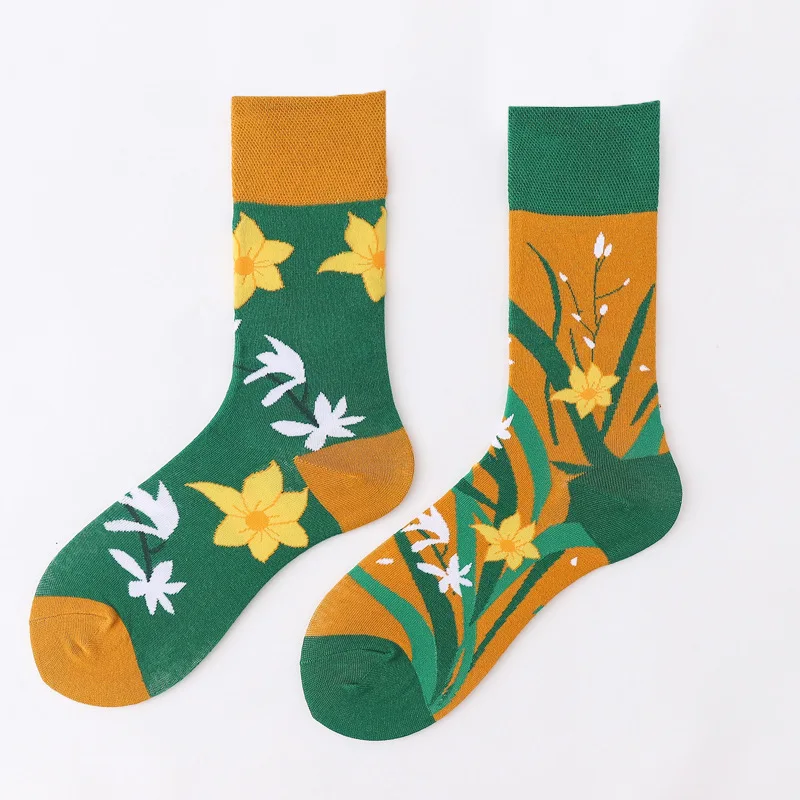 Tide brand jacquard mid-tube couple cotton socks women's fashion casual net red cartoon socks Men Women Socks