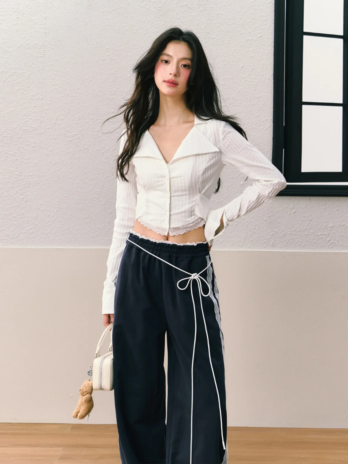 Женская летняя рубашка с длинным рукавом в полоску