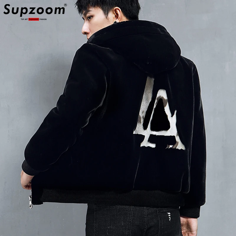 

Supzoom 2022 New Arrival Top Fashion Embroidery Winter Warm Flowing Gold Mink Imitation Sheep Sheared Fur Men's Hooded Jacket