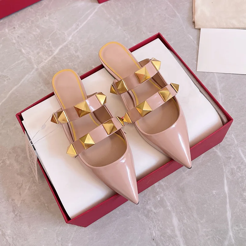 Flat Sandals Summer Heels For Women 2023 Pointed Toe Casual Outdoor Slippers Luxury Brand Designer golden Rivets Ladies Shoes
