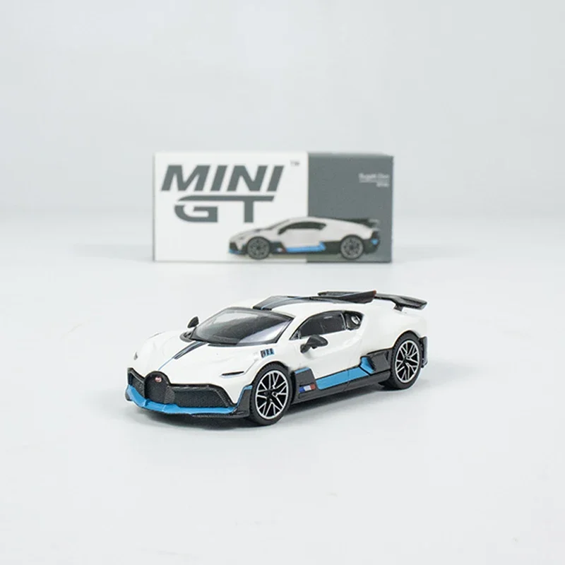Модель автомобиля MINIGT 1:64 Buga Divo литая под давлением коллекция спортивных