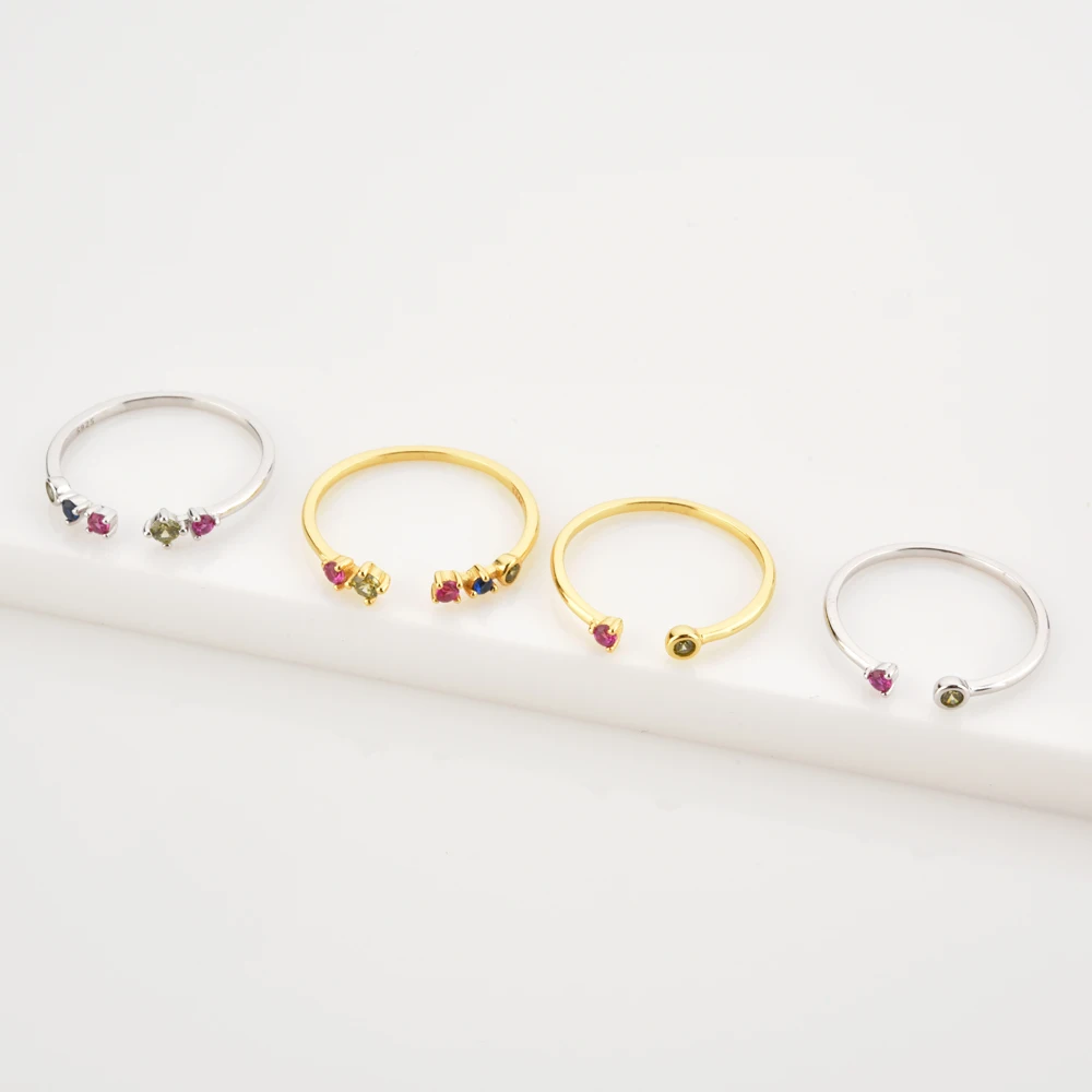 Кольцо женское регулируемое из серебра 100% пробы с радужным кубическим цирконием