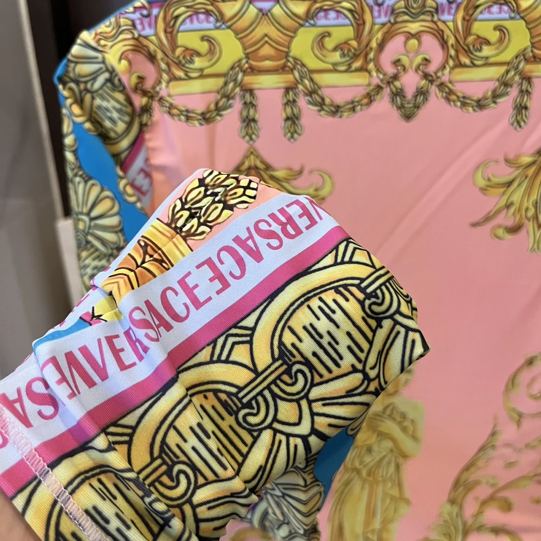 Женский цельный купальник VERSACE