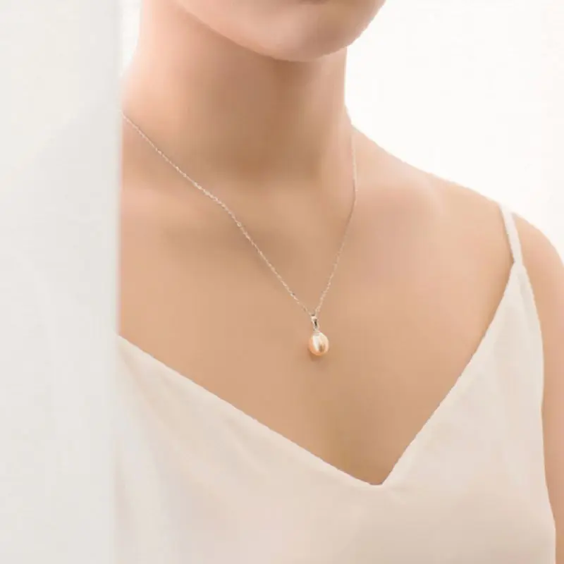 

Korean Fashion Real Freshwater Pearl Pendant Necklace for Women 2022 Jewelry
