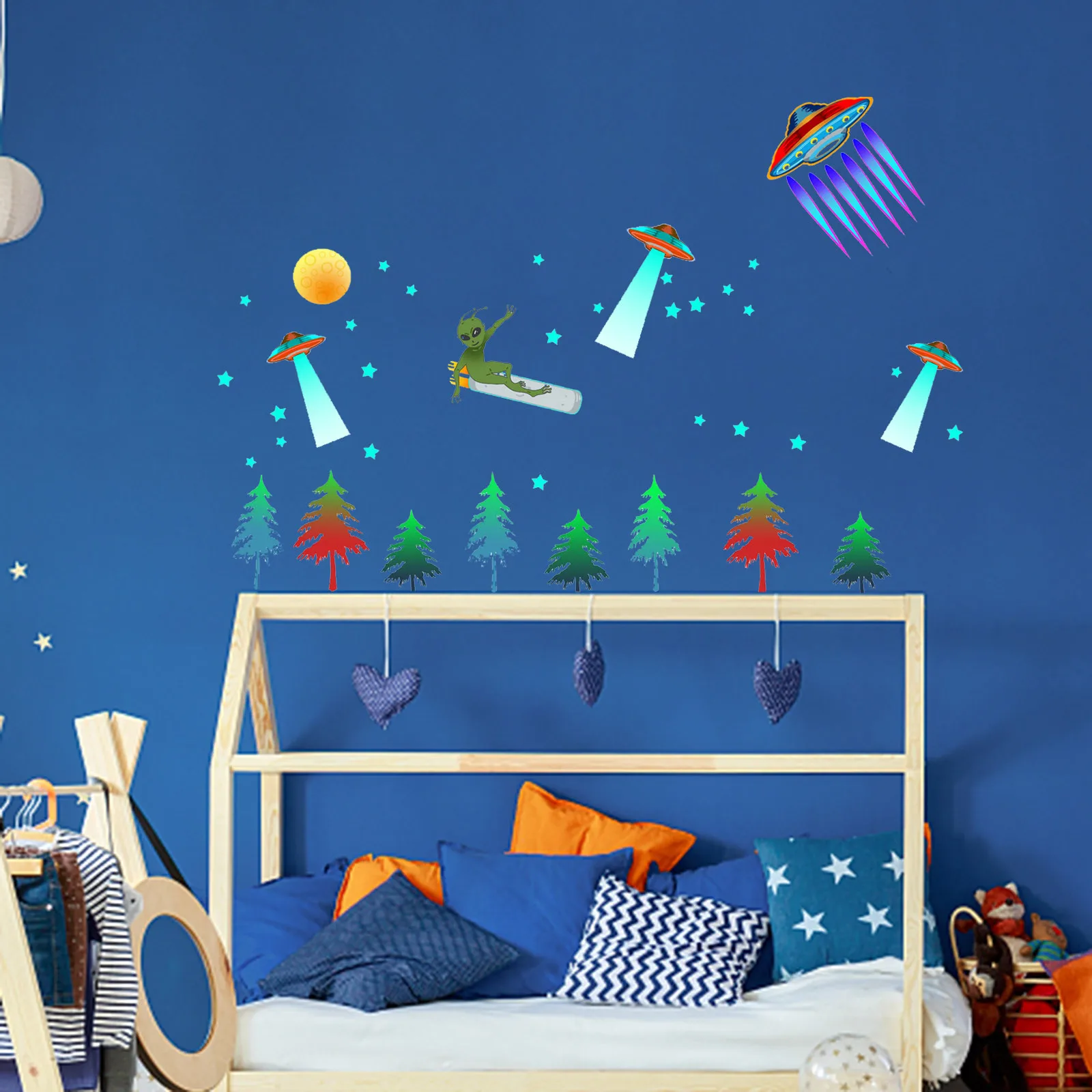 

Космический НЛО, звезда, искусственная наклейка, настенные наклейки для мальчиков, комната, общежитие, декор для девочек в колледже