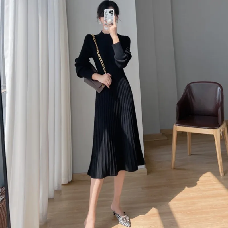 

2023 Autumn And Winter Korean Version Dress Above Knee Matching Coat Sweater Retract One's Waist Priming Knitting Free Shipping