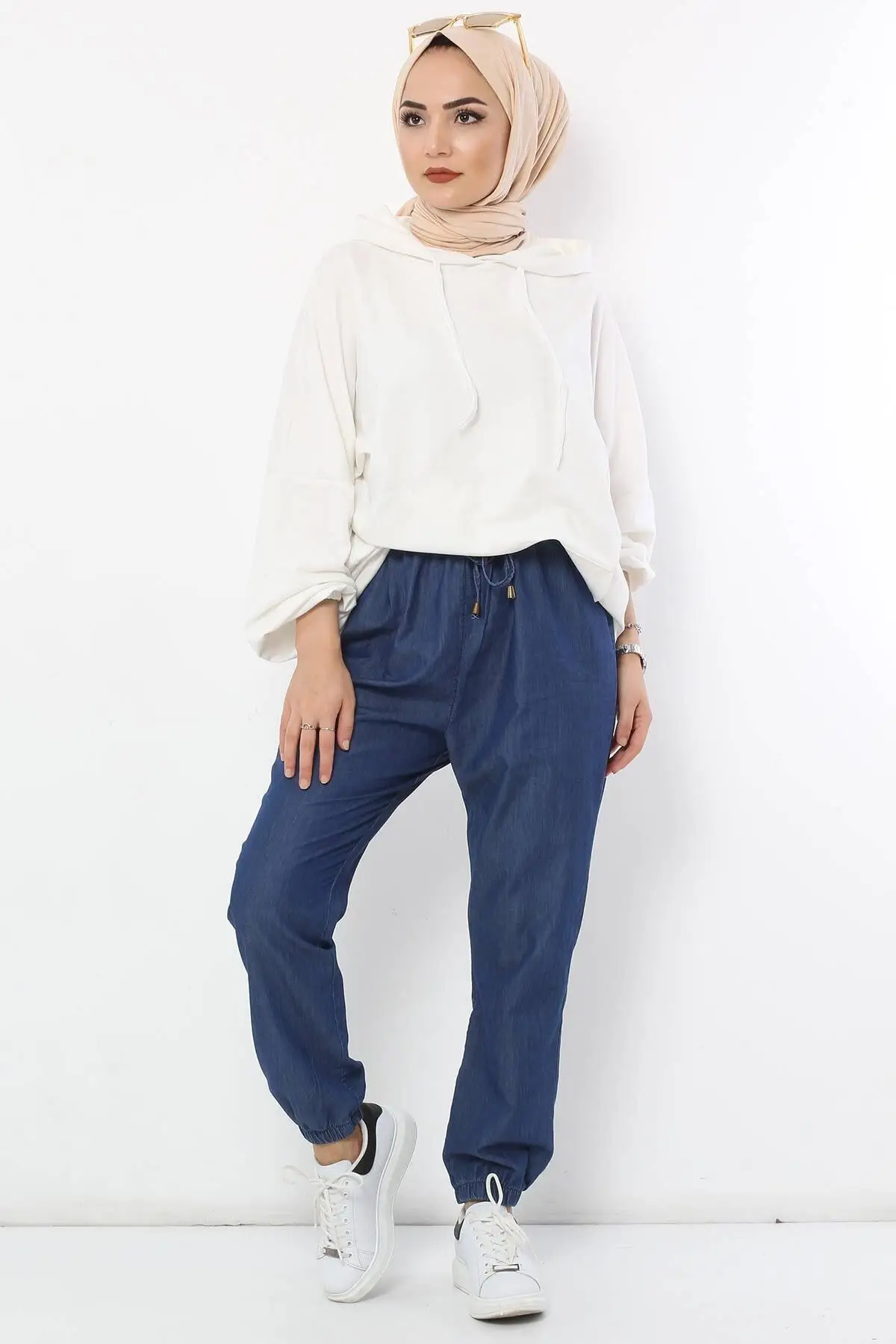 

Wheel Jeans Women's Islamic Clothing Pants