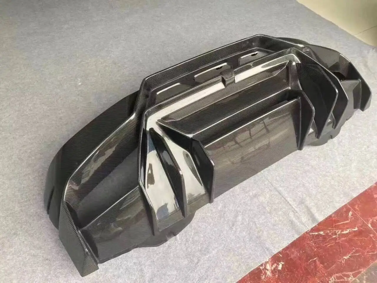 Автомобильный диффузор для заднего бампера из углеродного волокна Lamborghini Huracan LP610