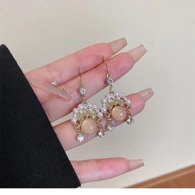 

Korea Fashion Jewelry Gold Color Luxury Inlaid Zircon Imitation Pearls Earrings Earrings Women's Dangle Earrings Accessories