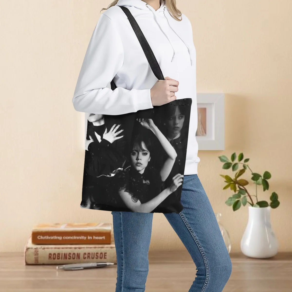 

Сумки-тоуты для женщин, вместительная школьная сумка на плечо для девушек в американском стиле, с принтом фильмов, ТВ, среду, Аддамс, колледжа