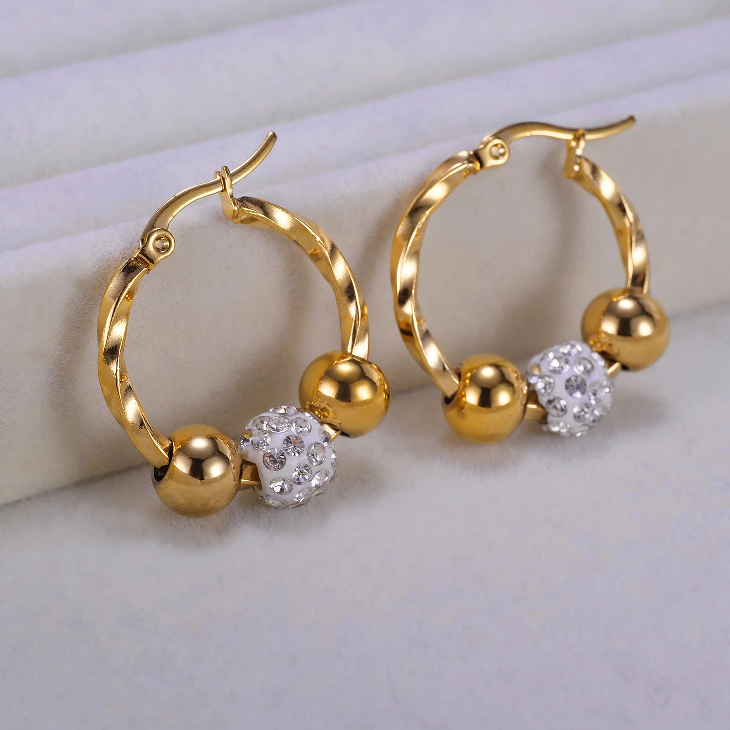 

JHSL Hyperbole Lady Women Korean Statement Hoop Earring White Cubic Zircon Stone Gold Color Fashion Jewelry Cocktail Party Gift