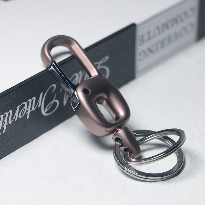 

RIMEI Fashion Men Key Chains New Men Women Metal Waist Clasp Creative Keyring Holder Car Key Chain for Key Ring Jewelry