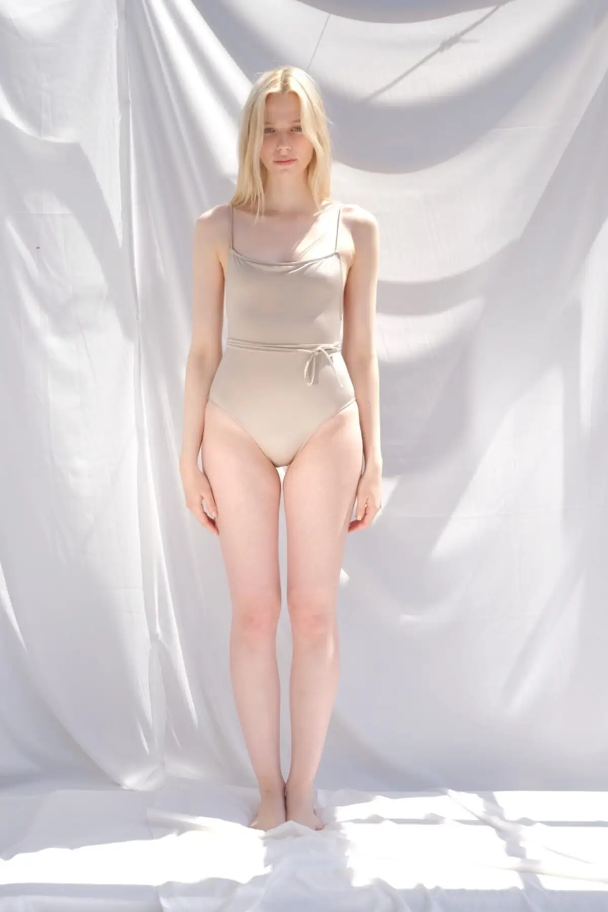 Рисунок 4 - Женский бежевый купальник цельный