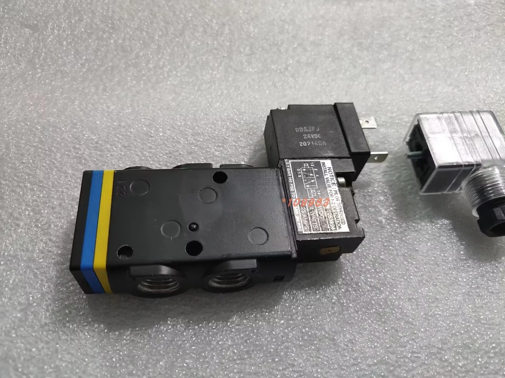 Электромагнитный клапан машины термоплавкого клея 1056119 1053894 7157157 460246