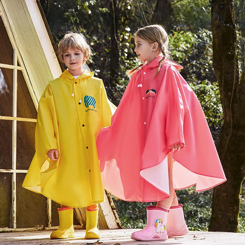 

Children with Schoolbags Male and Female Students Riding Ponchos Hiking Ponchos Waterproof Raincoats
