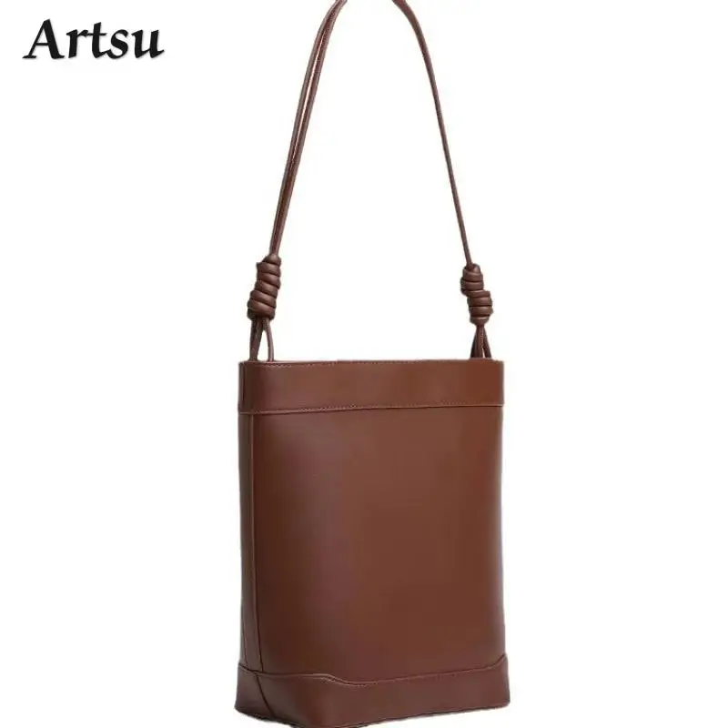 Новые модные сумки на плечо для пригородных поездок текстурированная однотонная