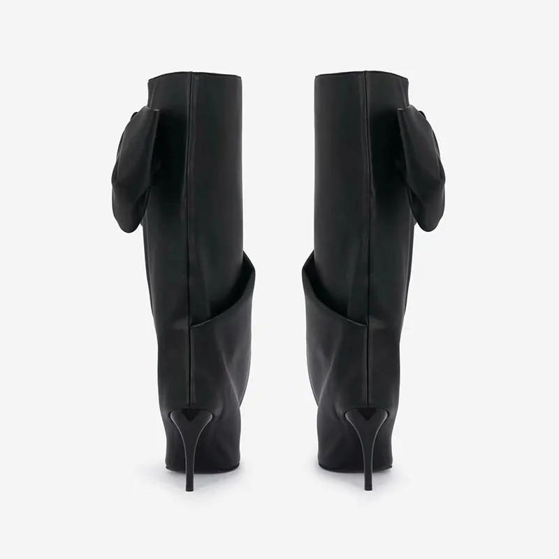 Модные ботинки на шпильке с острым носком без шнуровки