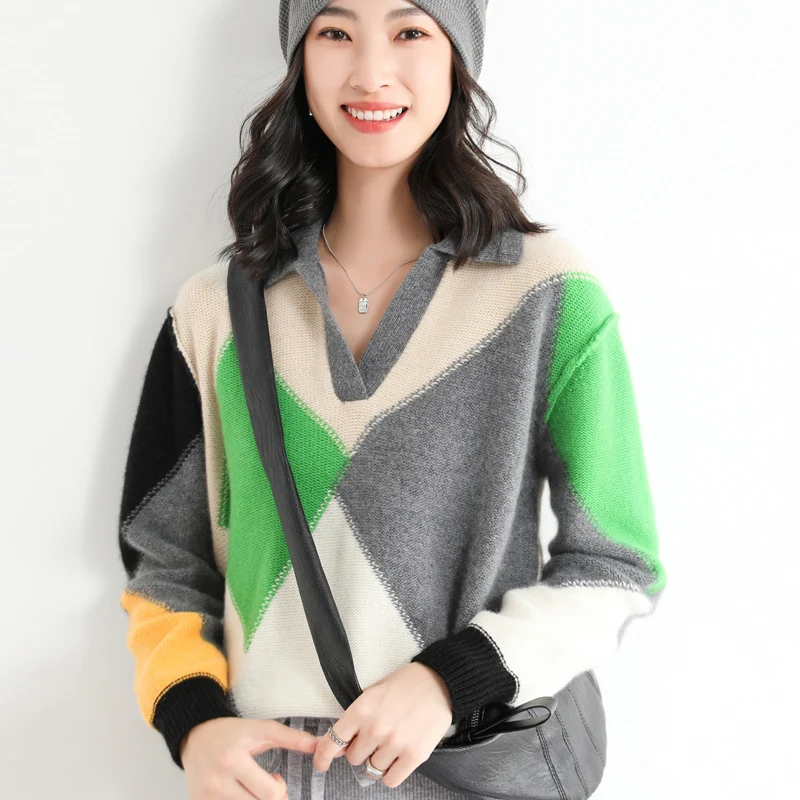

V-Neck Pullover Knitwear Women's Autumn \ Winter New Loose Green And Gray Collar Against Color Sweater Elegant Fashion Coat