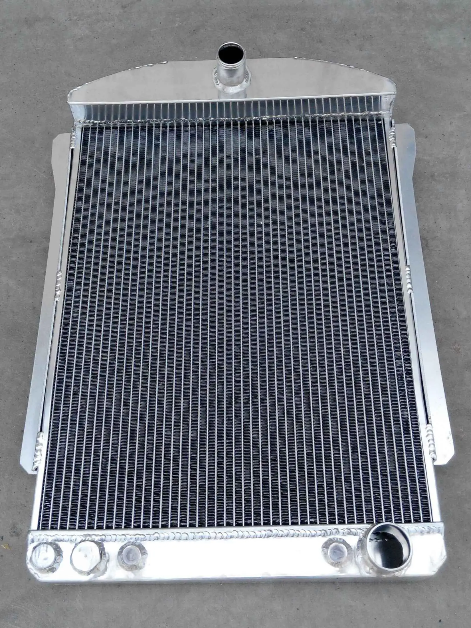 

56 мм 2-рядный алюминиевый радиатор для 1940 1941 Chevy CAR STREET ROD 3.5L L6 AUTO AT / MT