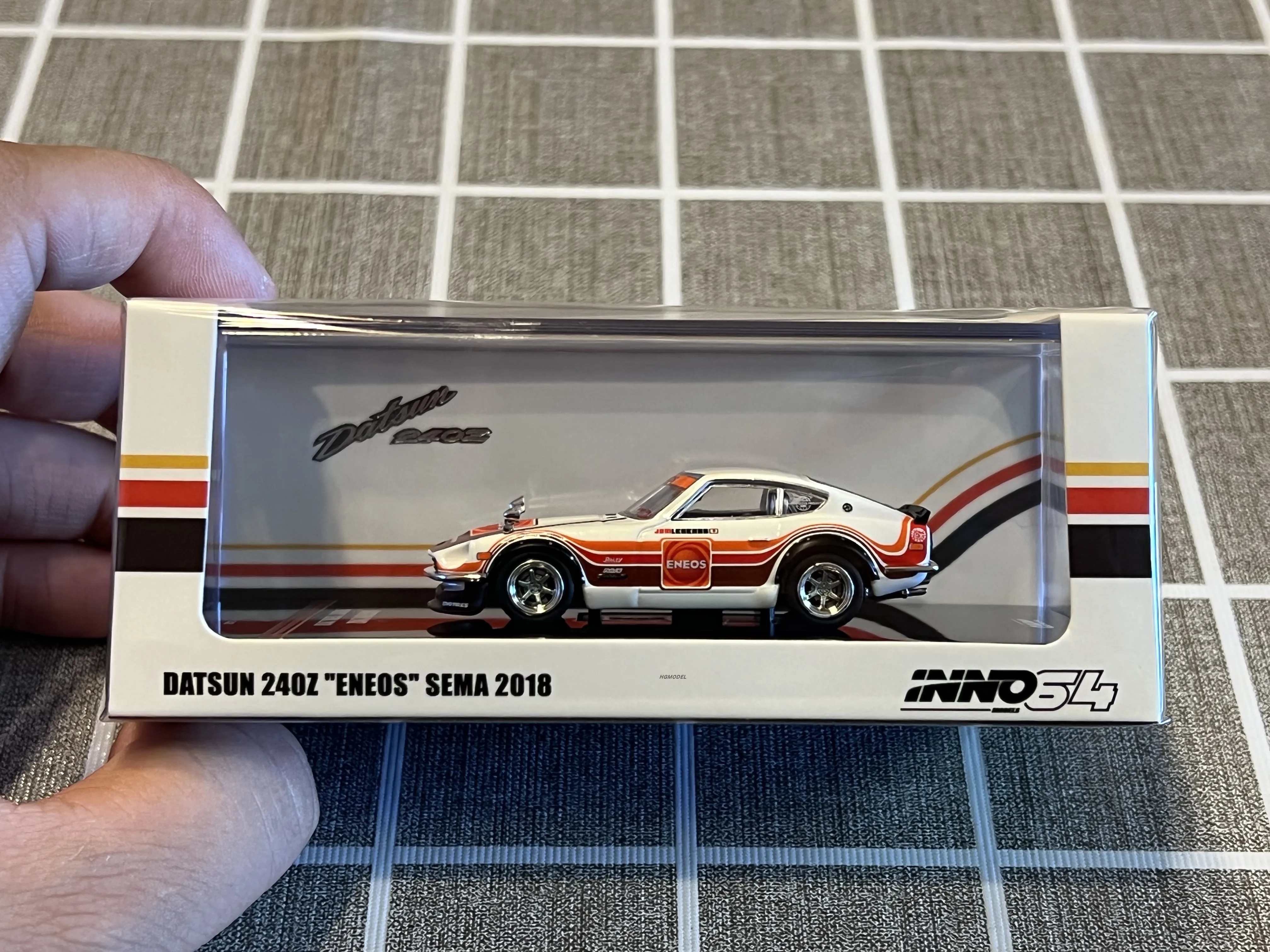 

1/64 INNO DATSUN 240Z "ENEOS" Sema 2018 alloy Car model