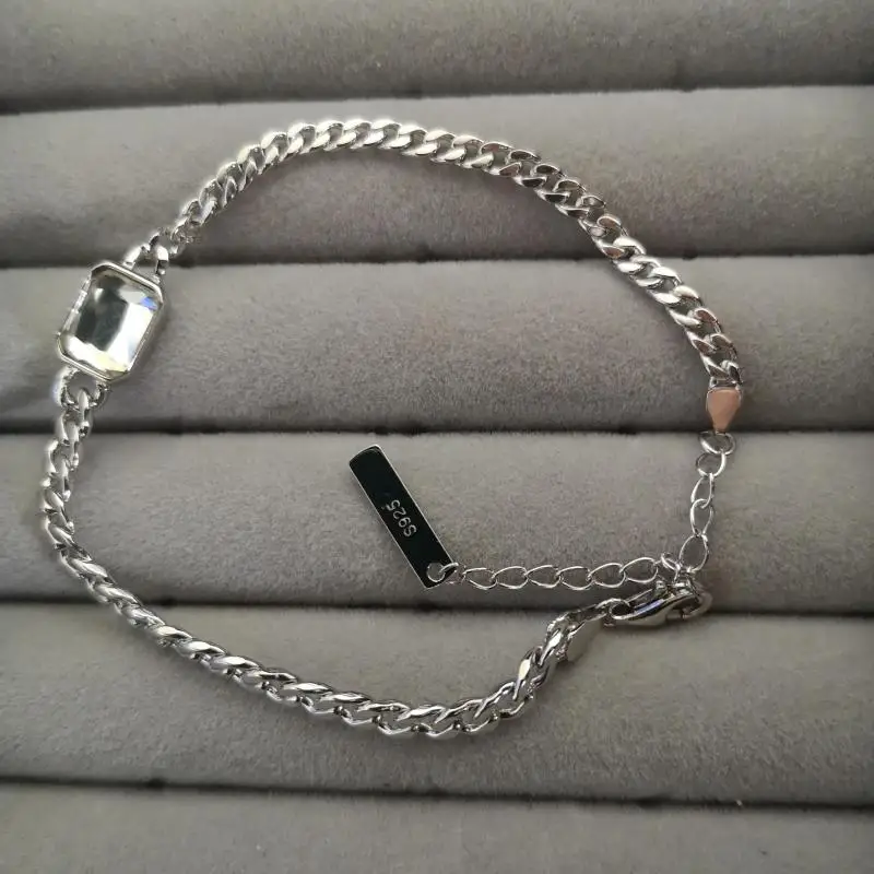 Женский браслет из серебра 100% пробы с фианитами |