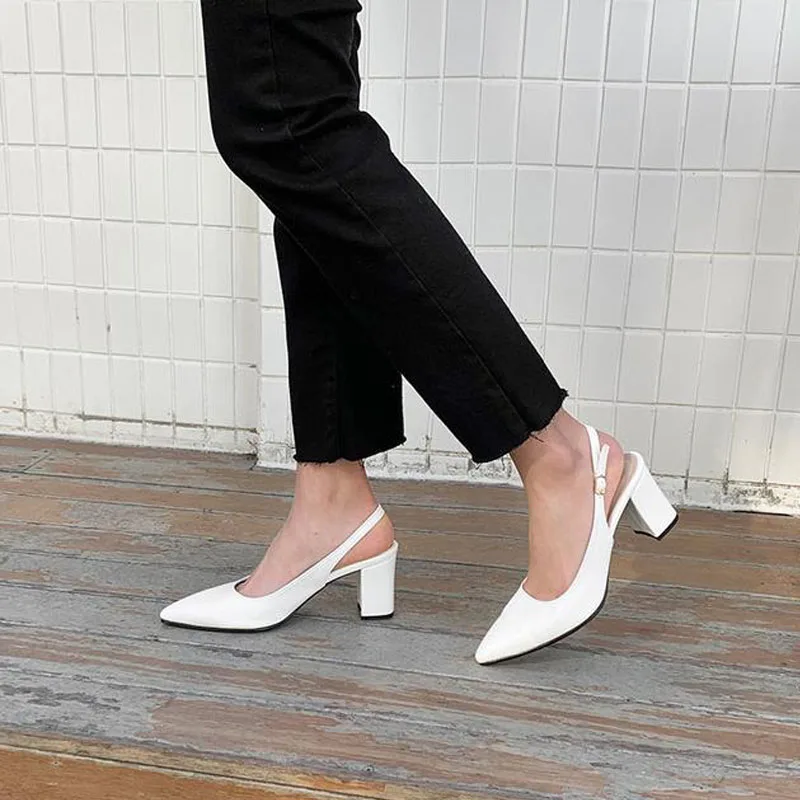 Женские босоножки с острым носком на Высоком толстом каблуке 7 см |