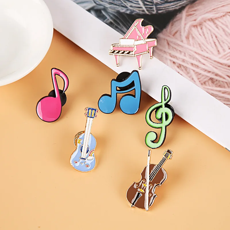 

Musical Instrument Enamel Pins Violin Notes Brooches Lapel Badge Jewelry Geometric Metal Pin Accessory for Music Lover Gift