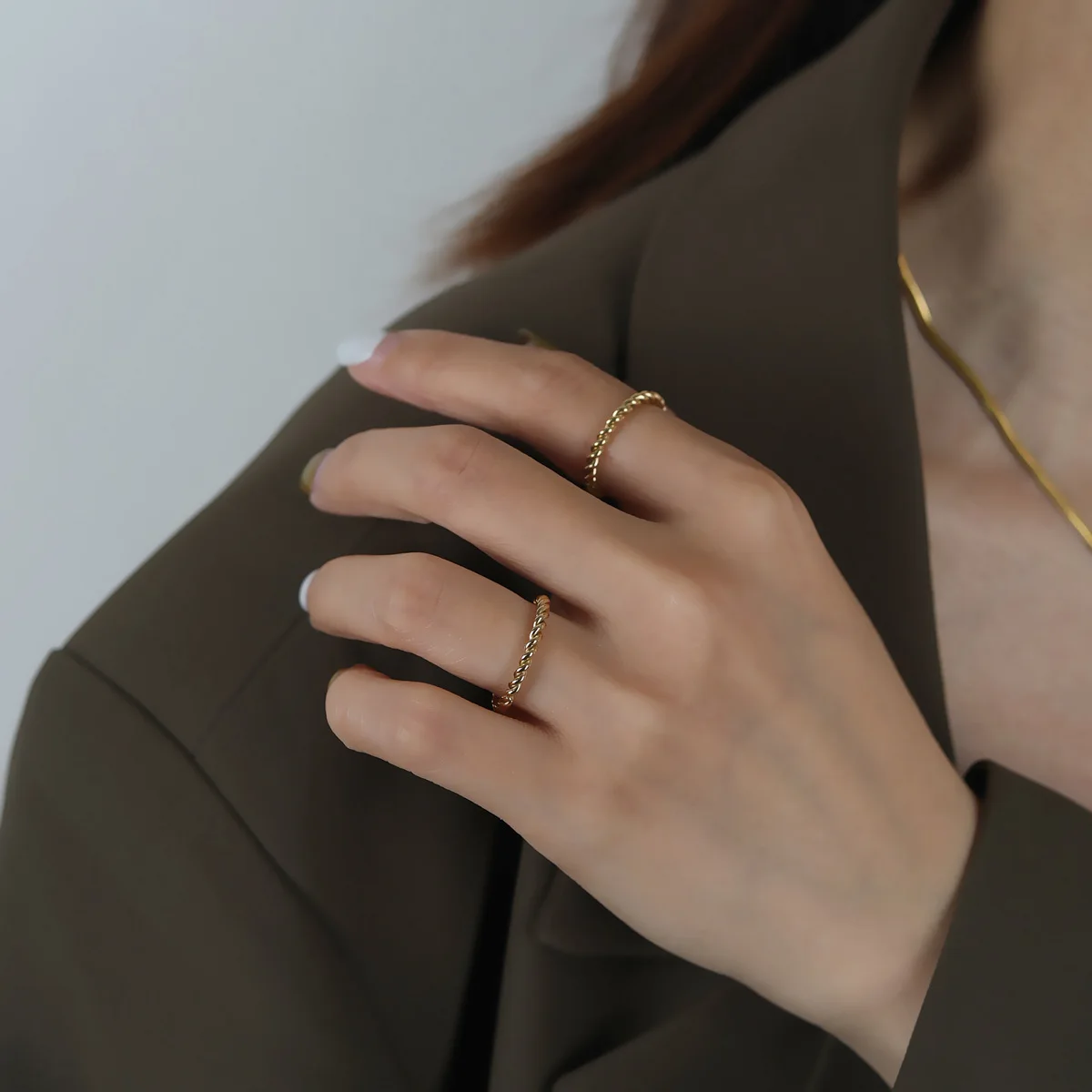 

Retro European and American Simple Fine Twist Ring Female Personality Fashion Index Finger Ring