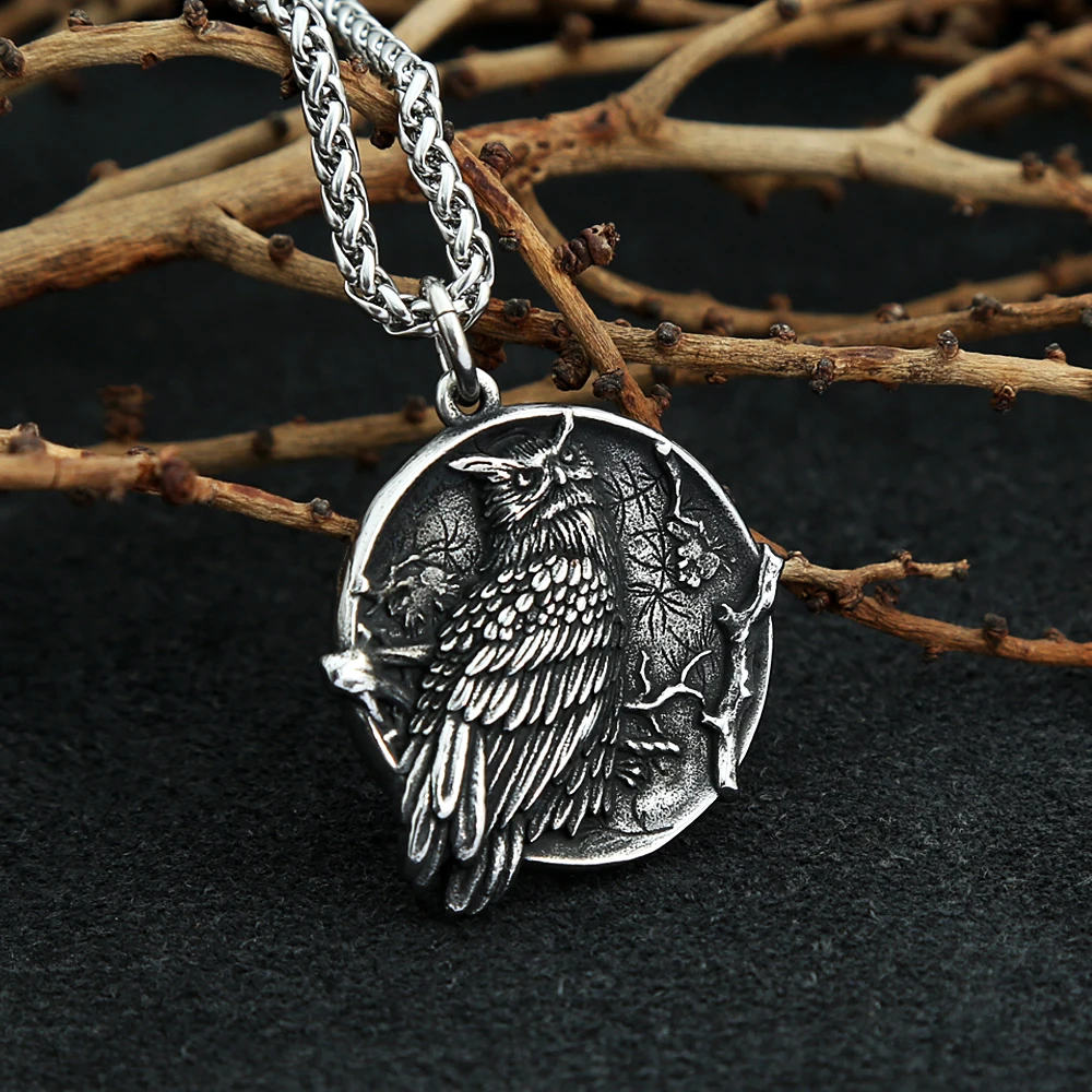 

Vintage Mens Nordic Owl Necklace 316L Stainless Steel Viking Runes Amulet Pendant for Men Fashion Norse Talisman Jewelry Gift
