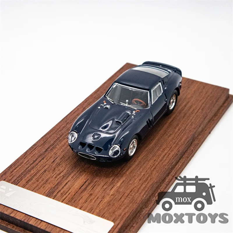 Finclassically 1:64 250 GTO Limited 300 Литая под давлением модель автомобиля