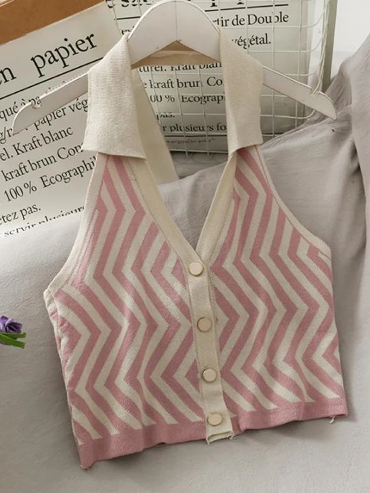 Женский трикотажный топ-поло с открытой спиной и пуговицами |