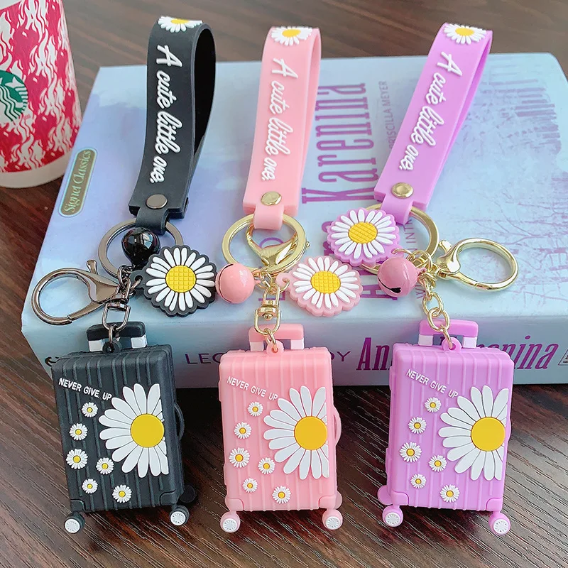 

New Small Daisy Suitcase Keychain Romantic Summer Travel Suitcase Keyring Bag Car Resin Pendant Key Chains Wholesale