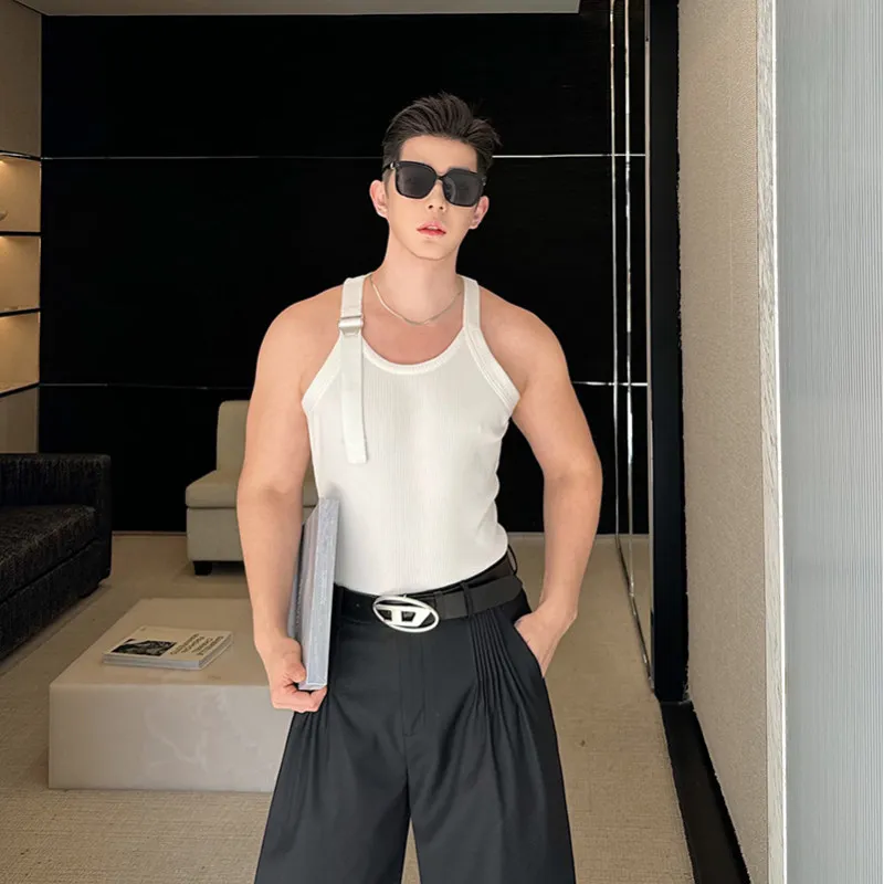 Лето 2024 новый обтягивающий жилет мужской дизайнерский тренд модный облегающий
