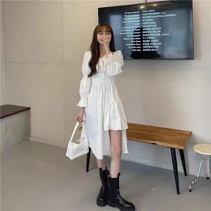 Женское Бандажное платье белое черное легкое винтажное праздничное с открытыми